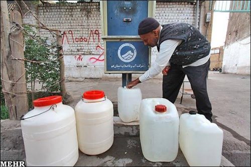 آب شیرین کن در قم؛ راهنمای خرید، نصب، سرویس و تعمیر